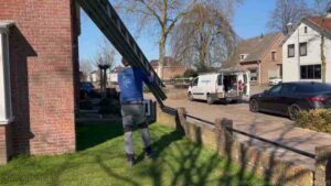 Schoorsteen onderhoud Amersfoort ladder bus